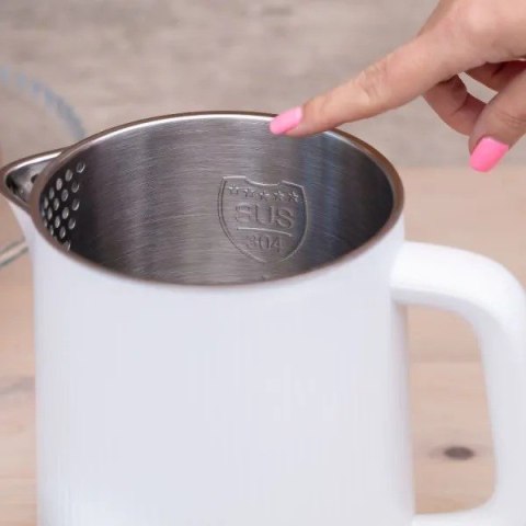 Czajnik bezprzewodowy MPM MCZ-115