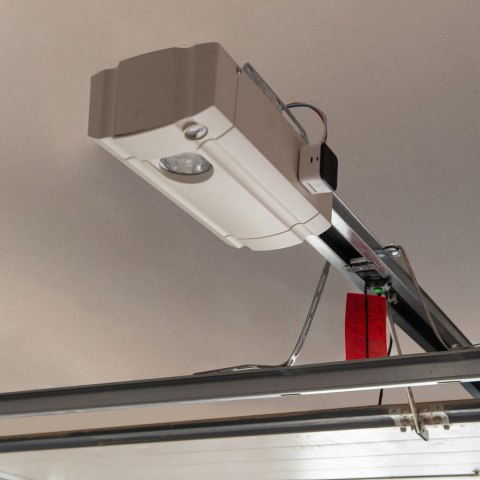 Yale Door Position Sensor do garażu Yale Door Position Sensor do garażu