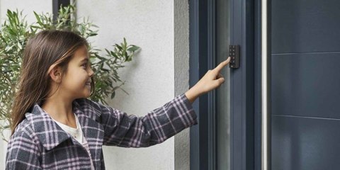 YALE SMART KEYPAD (WYPRZEDAŻ) YALE SMART KEYPAD (WYPRZEDAŻ)