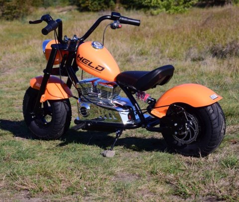 MOTOR CHOPPER "HELD", POMPOWANE KOŁA DO 25 KM/H, PODŚWIETLANY SILNIK/XB1058