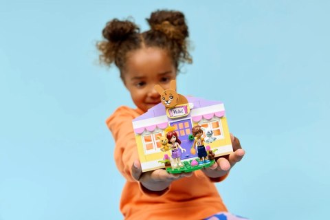 LEGO Friends 42679 Hotel dla królików w Heartlake City