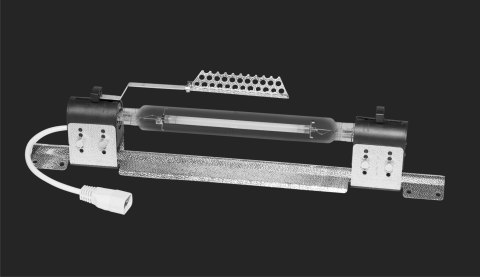 GNIAZDO DE DO ODBŁYŚNIKÓW WING Z KABLEM