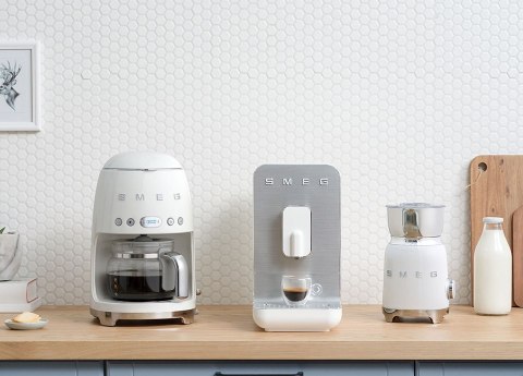 Ekspres do kawy SMEG DCF02WHEU