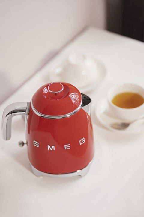 SMEG Czajnik (KLF05RDEU) mini 0,8L czerwony