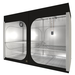 SECRET JARDIN DARK ROOM W 297*150*H217 R4.00